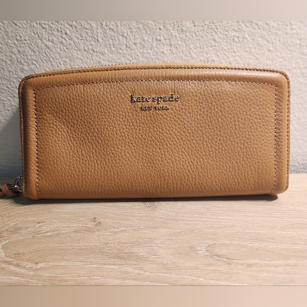 Kate Spade Camel Leather Zip Wallet